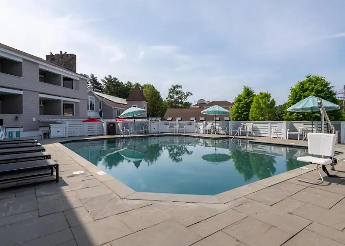 The Meadowmere Resort